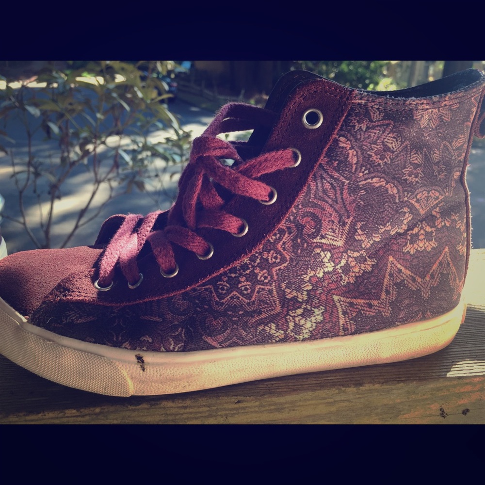 Inkka High Tops